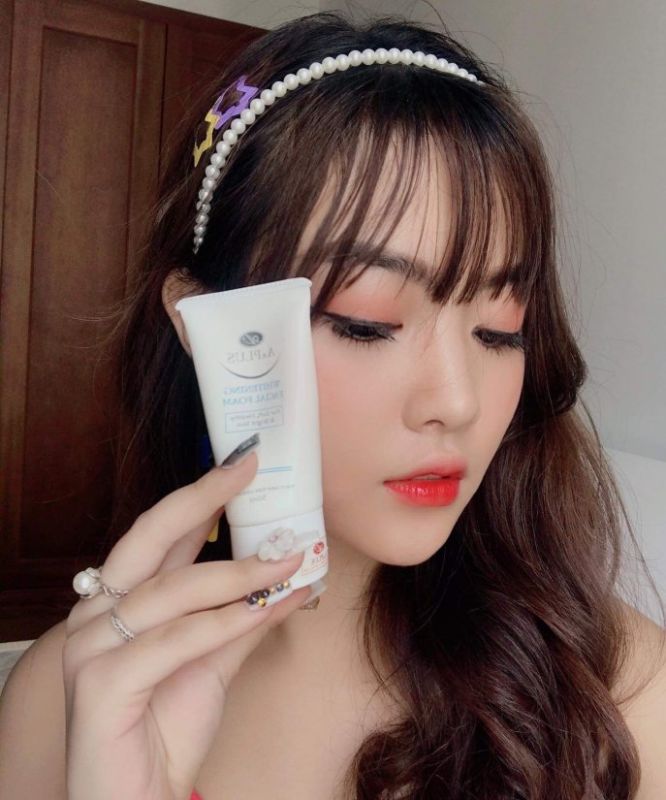 WHITENING FACIAL FOAM - Sửa rửa mặt thảo dược 50ml